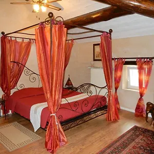  Couette-café Le Chateau Des Estubiers France